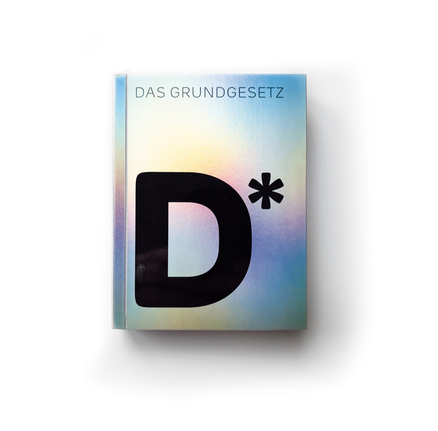 Neues Grundgesetz #2 – Titel mit Holofolien-Umschlag